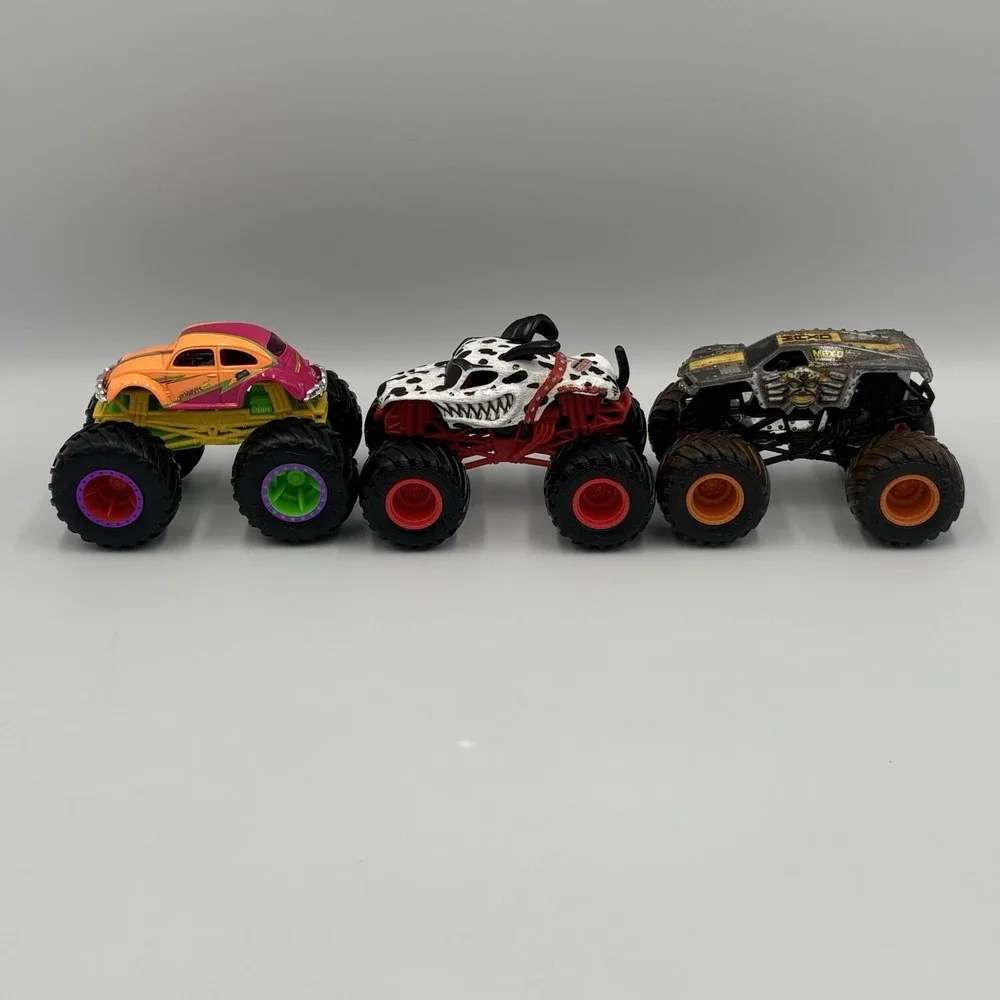 Hot Wheels Monster Jam Marvel Lot of 3 Diecast Monster Trucks Monster Mutt Max D